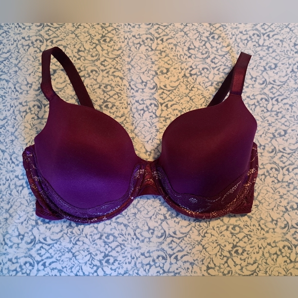 Wacoal Other - WACOAL BRA lace 34G molded cups PRETTY